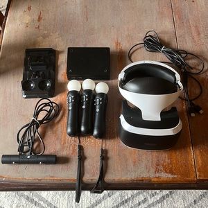 PLAYSTATION VIRTUAL REALITY HEADSET